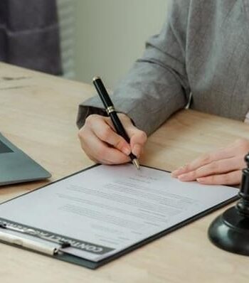 How Family Law Attorneys Evaluate Your Case