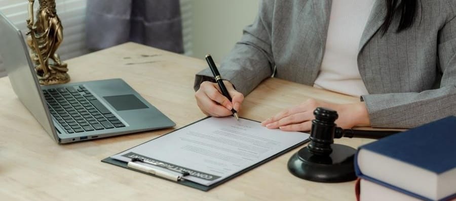 How Family Law Attorneys Evaluate Your Case